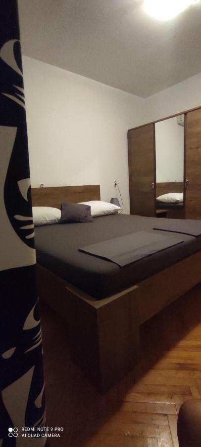 Appartement Mala Tonina à Tučepi Extérieur photo